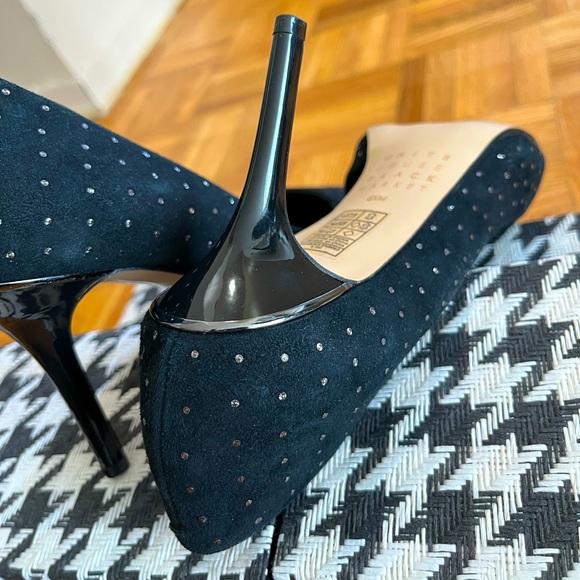 Black pump shoes - Picture 9 of 9